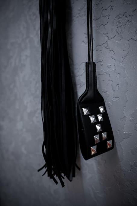Bdsm Apartman V Bratislave -Adults Only Bratislava Eksteriør billede