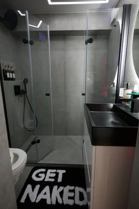 Bdsm Apartman V Bratislave -Adults Only Bratislava Eksteriør billede